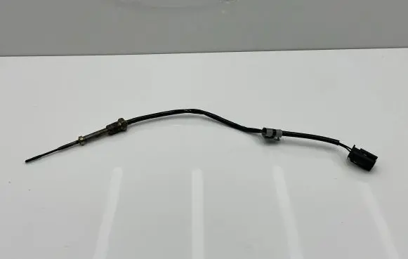 BMW 5 G30 G31 Exhaust gas temperature sensor 8582662