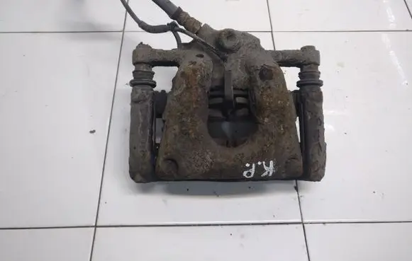 BMW 1 E81 E87 Front brake caliper