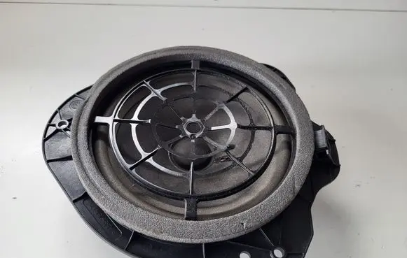 Audi A5 Parcel shelf speaker 8W7035411