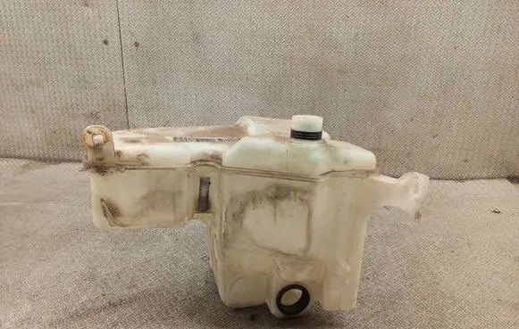 Lexus IS 220D-250-350 Windshield washer fluid reservoir/tank 060851138