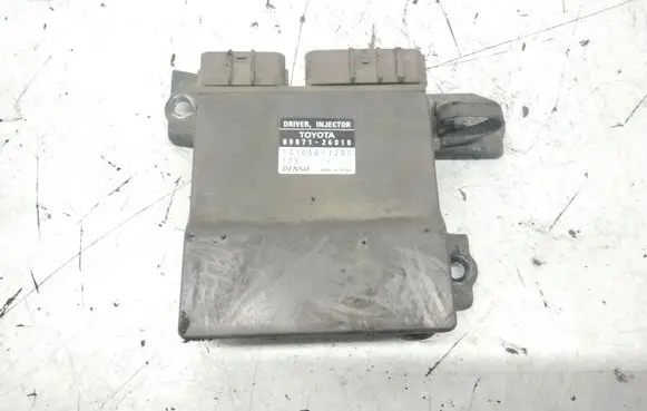 Toyota RAV 4 (XA20) Fuel injection control unit/module 8987126010