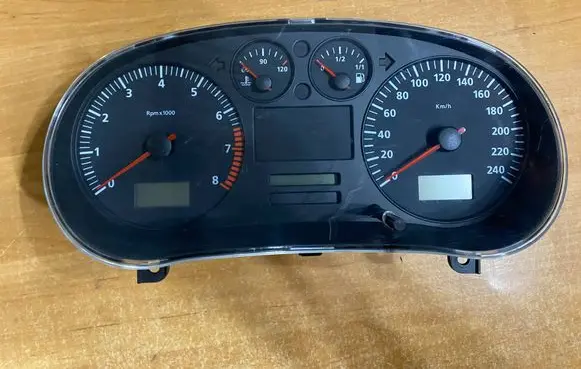 Seat Toledo II (1M) Speedometer (instrument cluster) 110080013002 W01M0920820A 0310990280