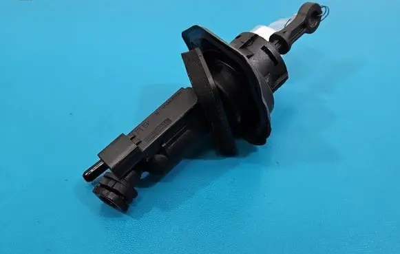 Volvo V70 Clutch slave cylinder T241122 IMPRK1587531