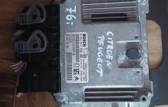 Citroen C4 Grand Picasso Engine control unit/module ECU 9663476180