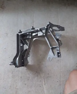 Mercedes-Benz C W205 Headlight/headlamp mounting bracket A2056221700