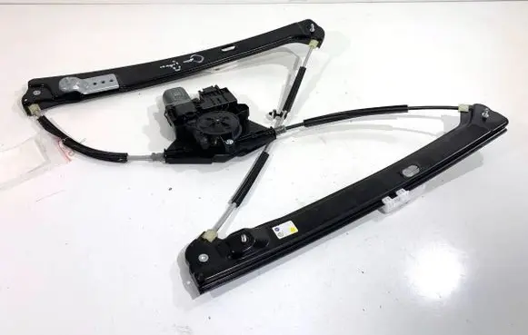 Skoda Kamiq Front door window regulator with motor 2Q1959406G