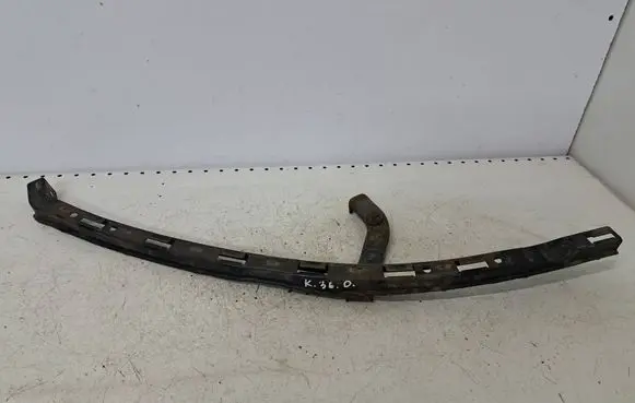 Honda Civic Headlight/headlamp mounting bracket 