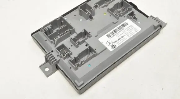Mercedes-Benz E W213 SAM control unit 2139005220
