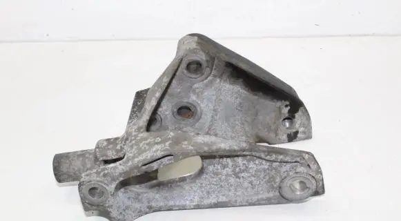 Opel Antara Engine mounting bracket 25888337