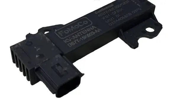 Ford Focus ST Aerial antenna amplifier DS7T15K603AA 032AA0680B A2C80045200