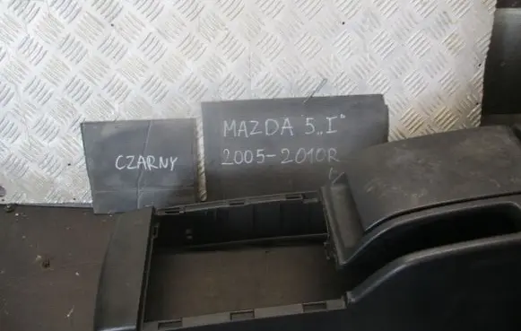 Mazda 5 Center console 