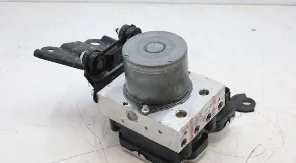Toyota Yaris ABS Pump 44540-K0141