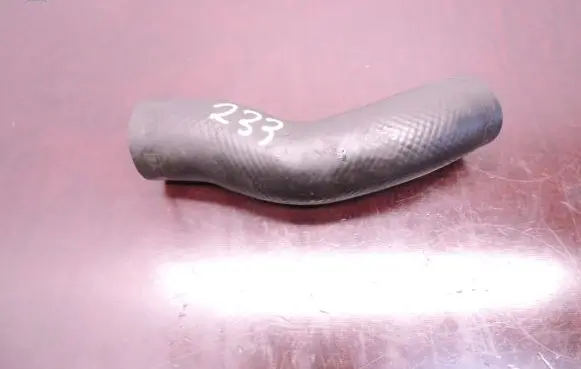 Toyota Avensis Verso Intercooler hose/pipe D233