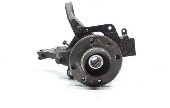 Renault Captur Front wheel hub spindle knuckle