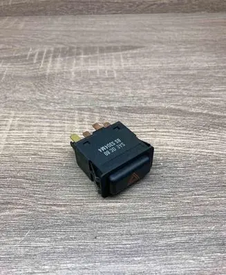 BMW 3 E30 Hazard light switch 1381176 S304M4