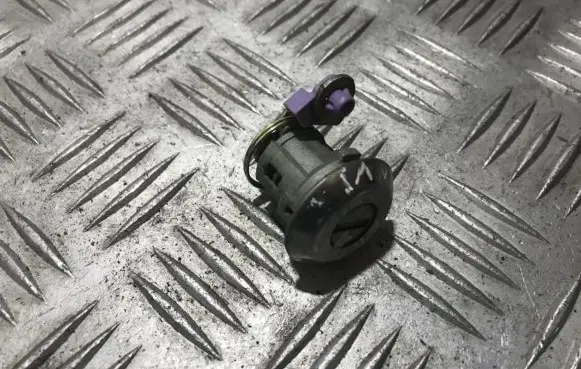 Nissan Sunny Front door lock (next to the handle) 