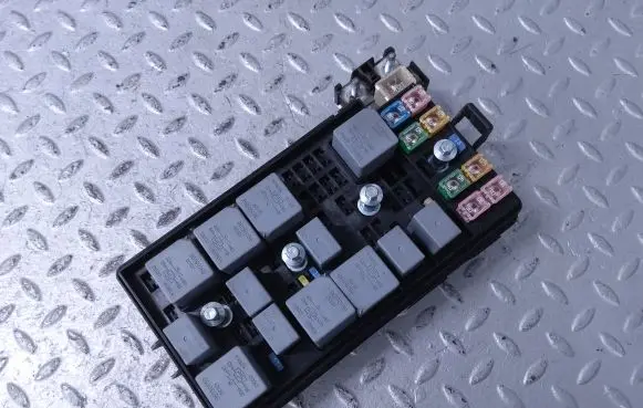 Chevrolet Epica Fuse box set 96646698