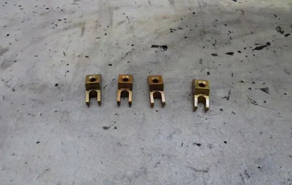Suzuki Vitara (LY) Fuel Injector clamp holder KRIS235789