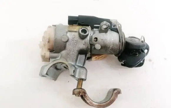 Toyota Avensis Verso Ignition lock 45020287 45020-28-7