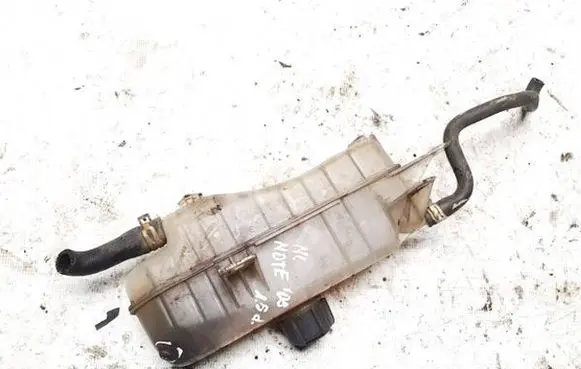 Nissan Note (E11) Coolant expansion tank/reservoir