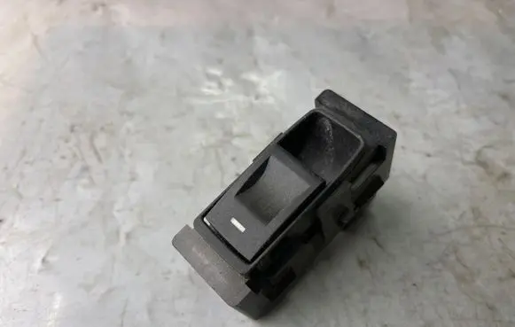 Jeep Grand Cherokee (WK) Electric window control switch P04602743AA