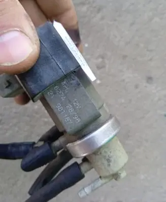 Audi A6 S6 C5 4B Turbo solenoid valve 059906629