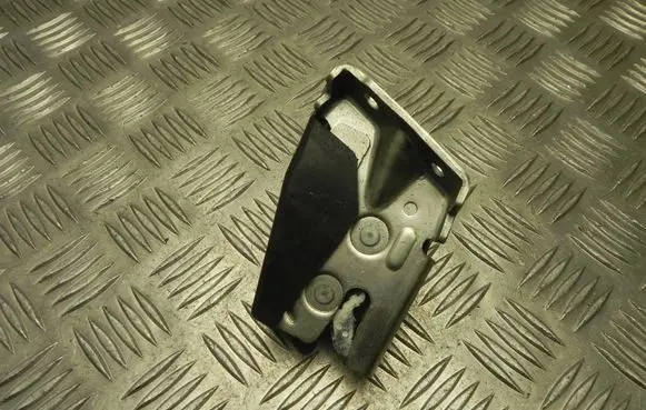 Nissan NV200 Rear door lock loop/hook striker T5985