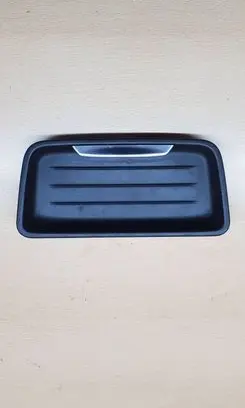 Cup holder front