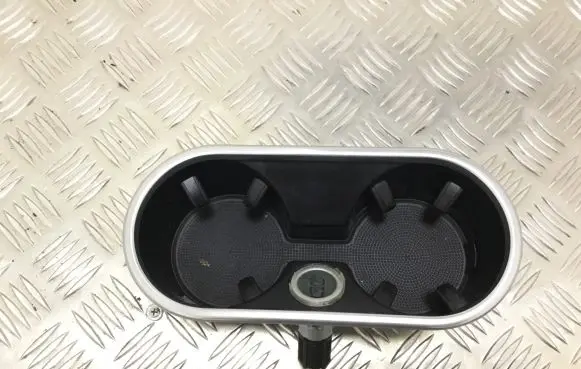 Porsche Cayenne (92A) Cup holder front 7P5862531A