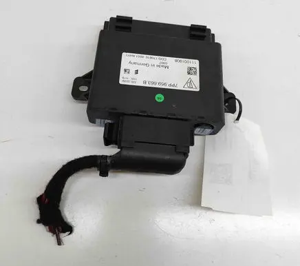 Porsche Cayenne (92A) Voltage converter/converter module 7PP959663B