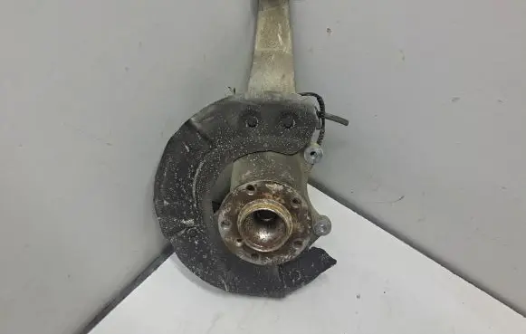 BMW 6 F12 F13 Front wheel hub 6775769 6872888