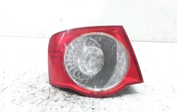 Volkswagen Jetta V Rear/tail lights 1K5945095G