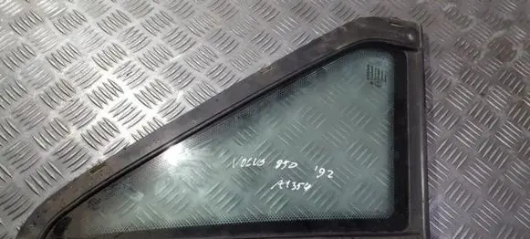 Volvo 850 Rear side window 