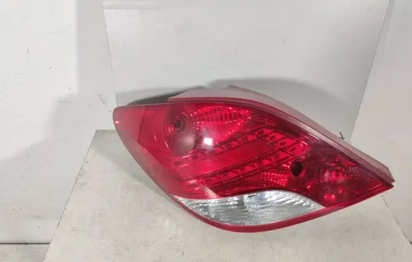 Peugeot 207 Rear/tail lights 9686566080 VP9PHX13405