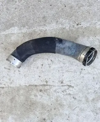 BMW X1 F48 F49 Intercooler hose/pipe 13717637197 7637197