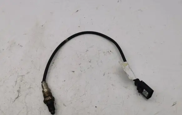 Audi A3 8Y Lambda probe sensor 05L906262B