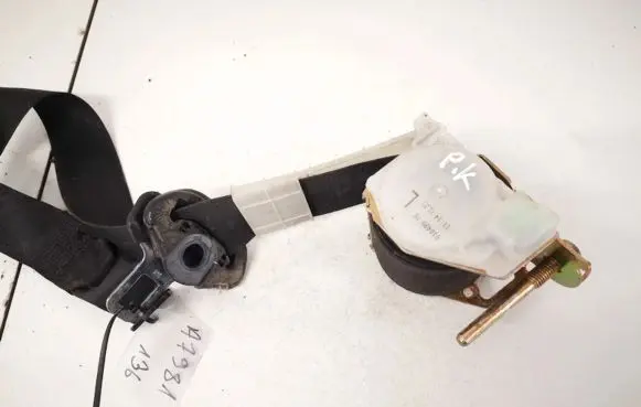 Opel Vectra B Front seatbelt