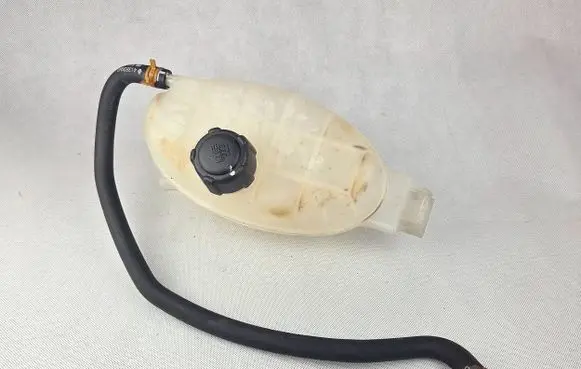 Renault Trafic II (X83) Coolant expansion tank/reservoir 7700312900