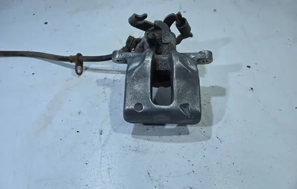 Toyota Auris E180 Rear brake caliper 0204L67275 4785002281