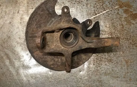 Suzuki Grand Vitara I Front wheel hub 
