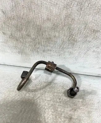 Fuel injector supply line/pipe