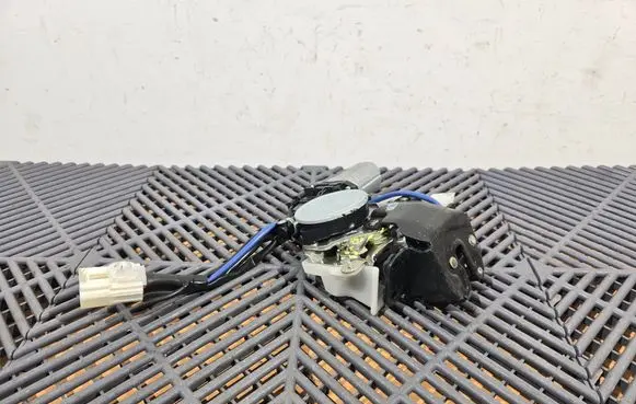 Loading door lock