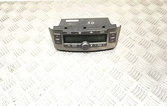 Toyota Avensis T250 Climate control unit 5590205050 6G13132 5590005270