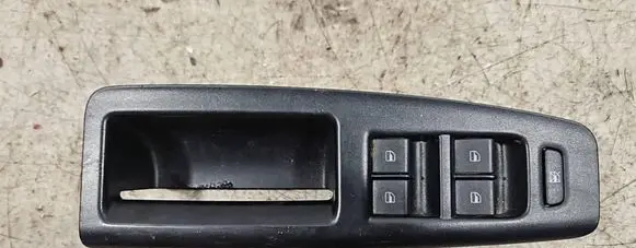 Volkswagen Polo Electric window control switch 6Q1867171F
