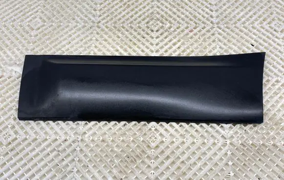 Nissan Qashqai Rear door trim (molding) 82871JD00A