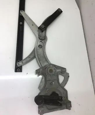 Volkswagen PASSAT B4 Front door manual window regulator 3A0837402B