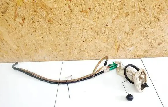 Audi A4 S4 B6 8E 8H Fuel level sensor 