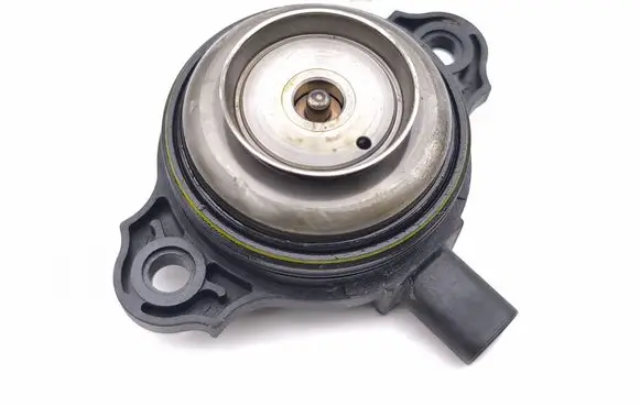 BMW 2 Active Tourer U06 Camshaft vanos timing valve 9470457 11369470457