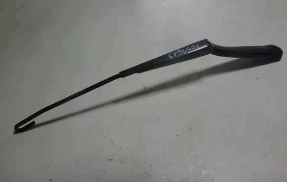 BMW X3 E83 Front wiper blade arm 7051619
