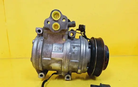 Mitsubishi Space Wagon Air conditioning (A/C) compressor (pump) 05N32
